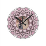 cadre de photo avec les coeurs roses horloges