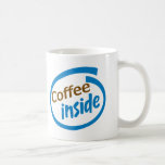 Café à l'intérieur tasse à café