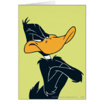 Canard de Daffy avec des bras croisés cartes