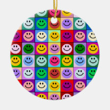 Carrés souriants de visage d'arc-en-ciel ornement de noël