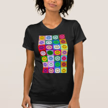 Carrés souriants de visage d'arc-en-ciel t-shirt
