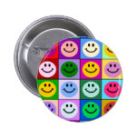 Carrés souriants multicolores badges avec agrafe