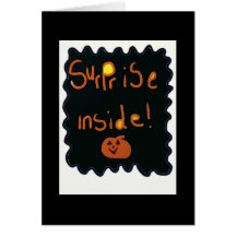 Carte de Halloween avec une surprise à l'intérieur