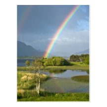 Carte postale irlandaise d'arc-en-ciel