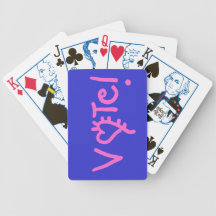 cartes de jeu roses de vote