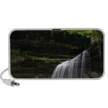 "Cascade haut-parleur de ficelles"