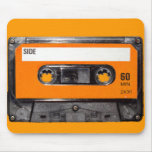 Cassette orange des années 80 d'étiquette tapis de souris
