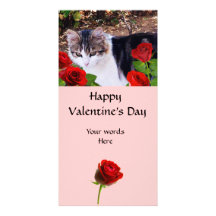 CAT AVEC LES ROSES ROUGES MODÈLE POUR PHOTOCARTE