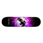 Cavalier pourpre plateau de skateboard
