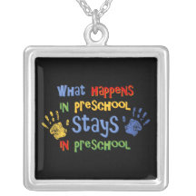 Ce qui se produit en collier préscolaire