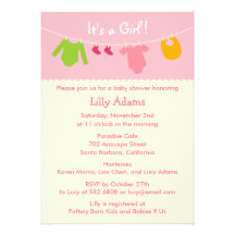 C'est une invitation de baby shower de fille