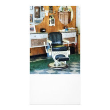 Chaise du salon de coiffure un cartes avec photo