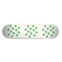Champ irlandais de planche à roulettes de shamrock