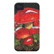 Champignon de Noël, champignons, neige, houx Coques Case-Mate iPhone 4