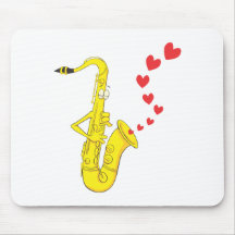 Chanter une sérénade à romantique de saxophone tapis de souris