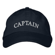 Chapeau brodé de bleu marine de capitaine