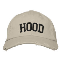Chapeau brodé par capot