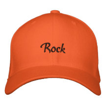 Chapeau brodé par roche
