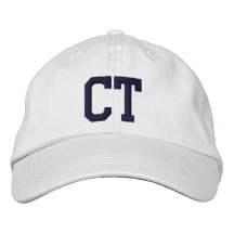 CHAPEAUX DÉCORÉS D'UN MONOGRAMME CASQUETTES BRODÉES