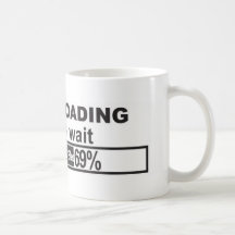 Chargement de cerveau tasses à café