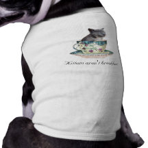 Chat dans l'habillement d'animal familier de tasse vêtements pour animaux domestiques
