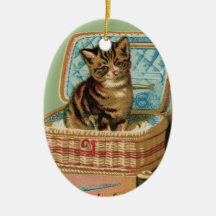 Chat dans un panier de couture décoration de noël