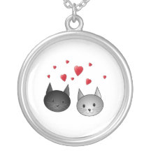 Chats noirs et gris mignons, avec des coeurs pendentif