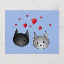 Chats noirs et gris mignons, avec des coeurs prospectus en couleur