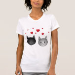 Chats noirs et gris mignons, avec des coeurs t-shirt
