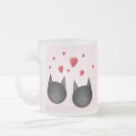 Chats noirs mignons avec des coeurs, sur pâle - ro mugs à café