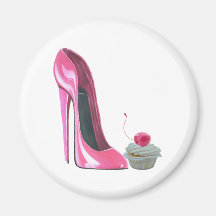 Chaussure et petit gâteau stylets roses magnets