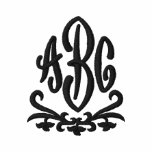 Chemise brodée décorée d'un monogramme faite sur c sweatshirt à capuche