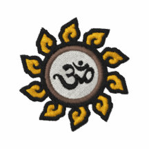 Chemise brodée par symbole de l'OM de yoga