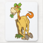 Cheval chanceux de bande dessinée sur le mousepad  tapis de souris