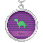 Chevrons nommés personnalisés de pourpre de dinosa pendentif