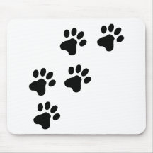 chienchien mignon noir de pattes de chien tapis de souris