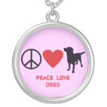 Chiens d'amour de paix pendentifs