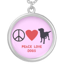 Chiens d'amour de paix pendentifs