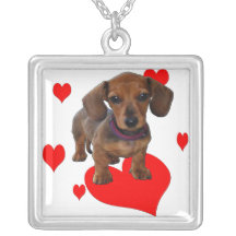 Chiot de TECKEL avec des coeurs Pendentifs