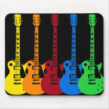 Cinq guitares électriques colorées tapis de souris