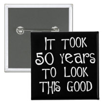 cinquantième anniversaire, 50 ans pour regarder ce badge avec épingle