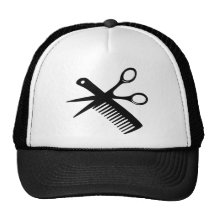 ciseaux noirs de peigne de coiffeur casquette