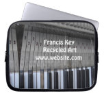 Clavier de piano, matériaux repris trousse pour ordinateur portable