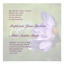 Coccinelle sur le faire-part de mariage pourpre de
