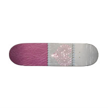 Coeur de Bling sur le cuir blanc et le rose de sci Plateau De Skate