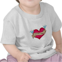 Coeur de tatouage de chiwawa t-shirt
