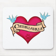 Coeur de tatouage de chiwawa tapis de souris