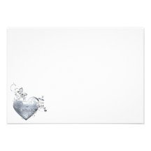 Coeur en filigrane argenté et roses blancs invitations personnalisées