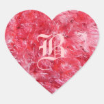 Coeur pelucheux assez rose avec votre initiale ! autocollant en cœur