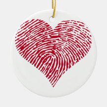 Coeur rouge avec le motif d'empreinte digitale ornements